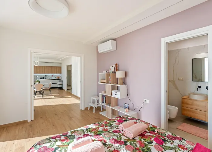Lantern Penthouse Alloggio in famiglia *