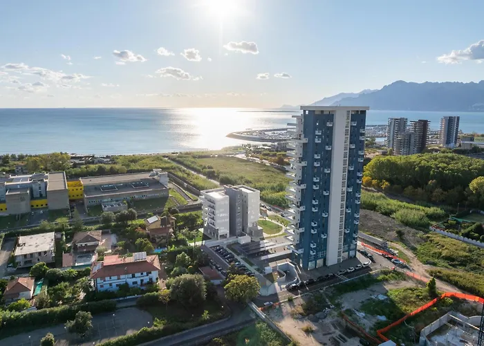 Lantern Penthouse Alloggio in famiglia *
