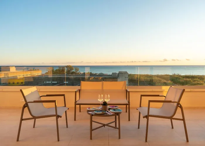 Lantern Penthouse Alloggio in famiglia *