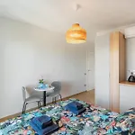 Проживание в семье Lantern Penthouse