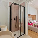 Проживание в семье Lantern Penthouse Салерно