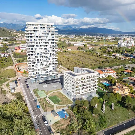 Lantern Penthouse Проживание в семье