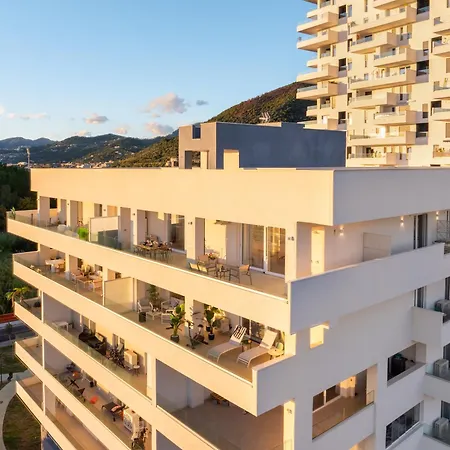 Lantern Penthouse * Salernes