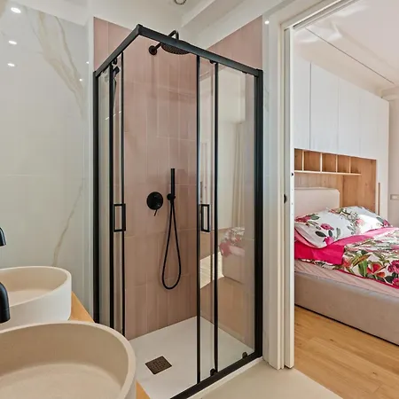 Rum i privatbostad Lantern Penthouse Salerno