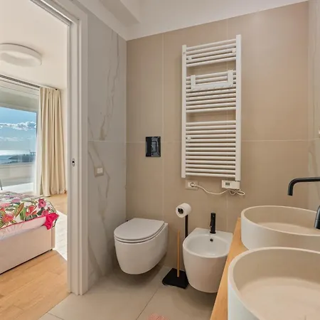 Lantern Penthouse Salerno