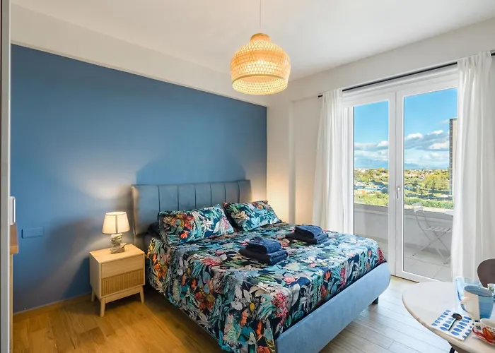 Homestay Lantern Penthouse Salerno