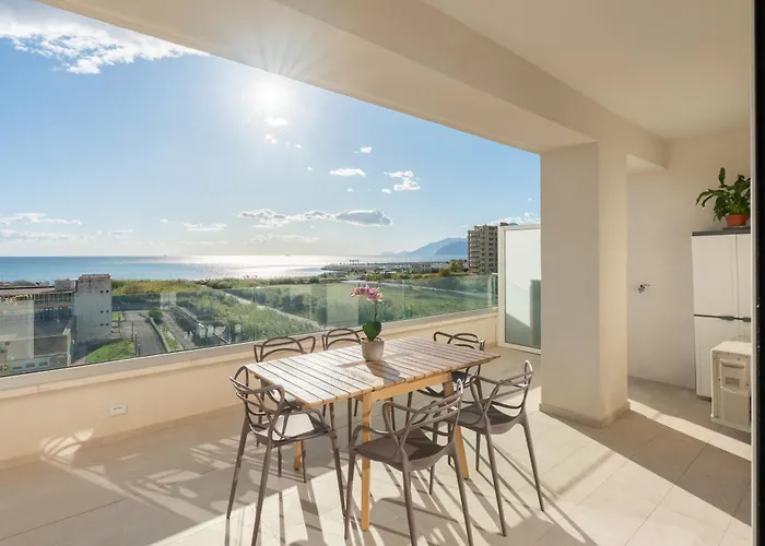 Lantern Penthouse Salerno