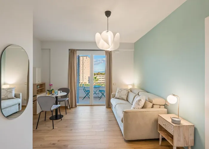 Lantern Penthouse Privatunterkunft Salerno